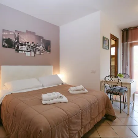 Budget With Garden - Airport - Self Check-in Apartment